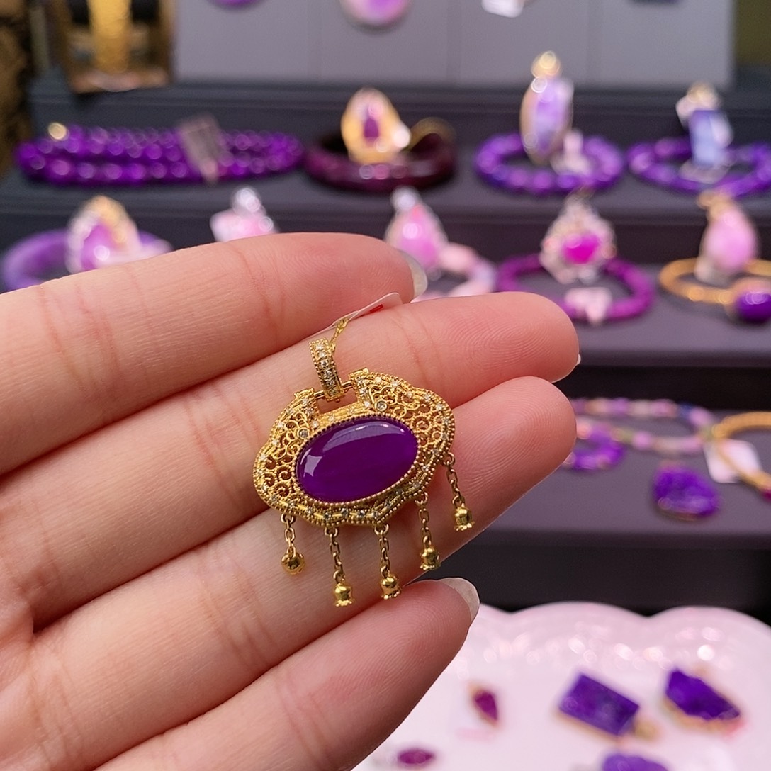 苏纪石（舒俱来）18K金镶嵌吊坠(不含链)