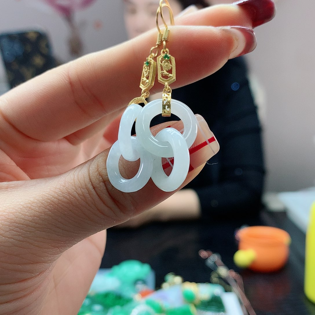 【闪购商品】翡翠耳饰未镶嵌，