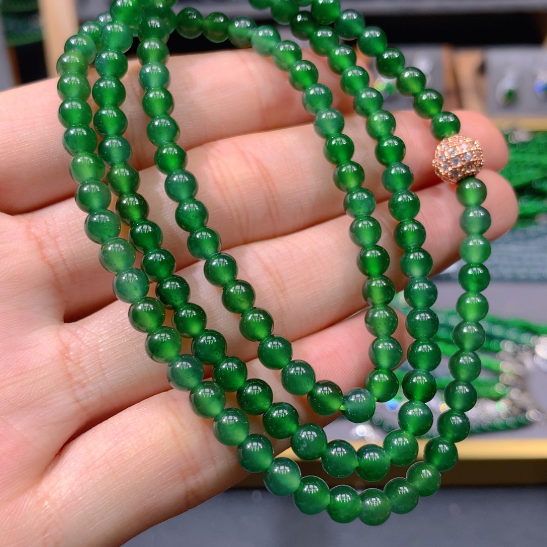 翡翠手链未镶嵌天然翡翠