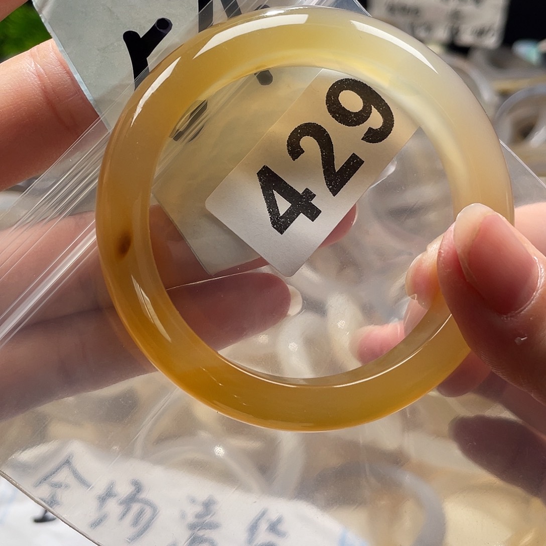 手镯玛瑙/玉髓未镶嵌