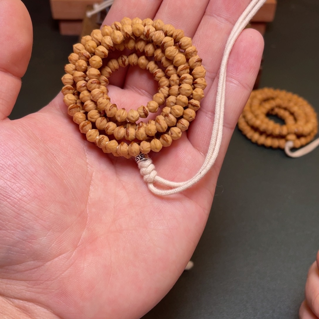 柏香籽/百香籽吊坠迷你红牙横打