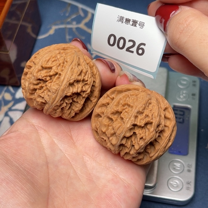 文玩核桃把件粗筋44