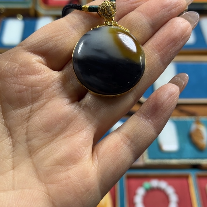 和田玉吊坠(不含链)未镶嵌