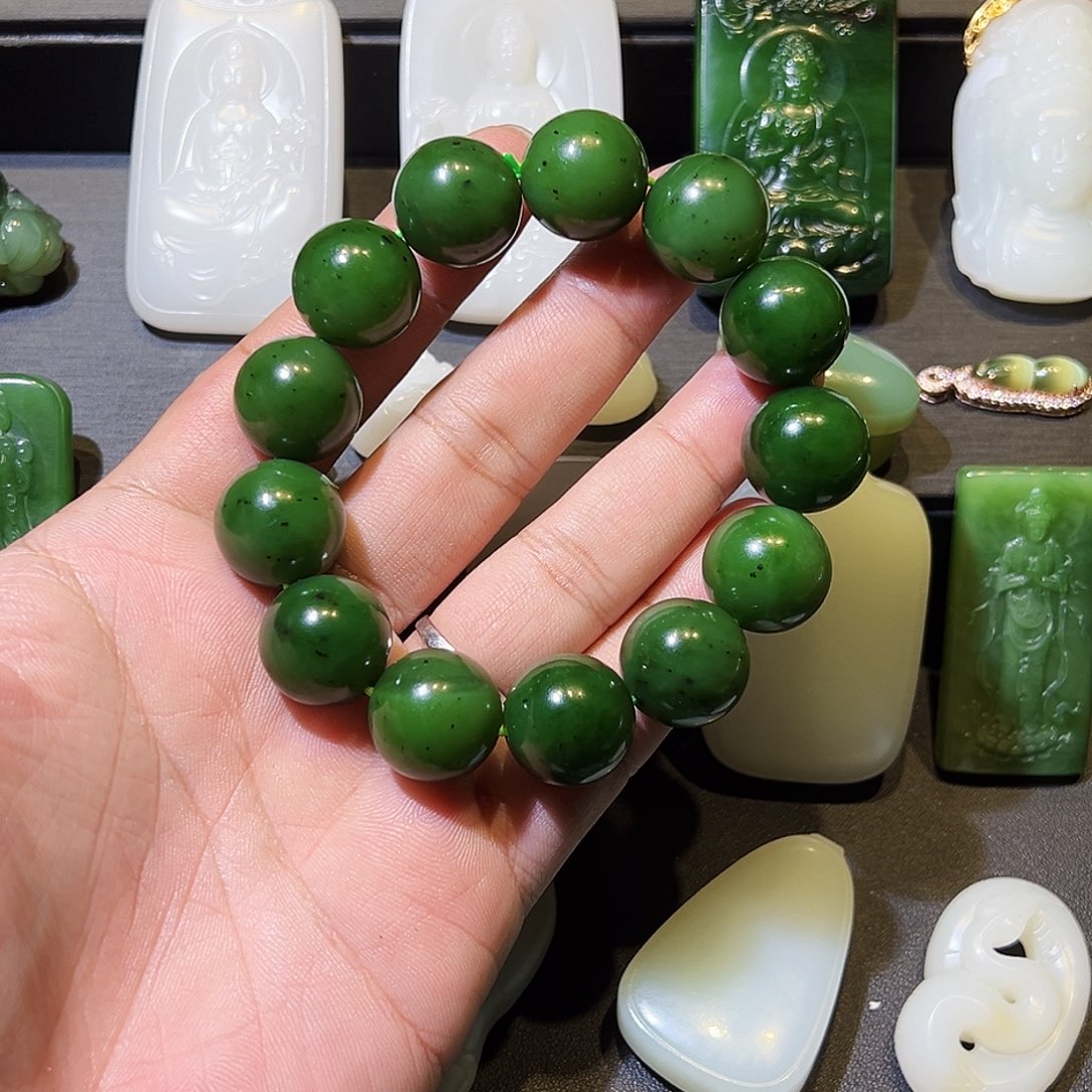 和田玉未镶嵌手串