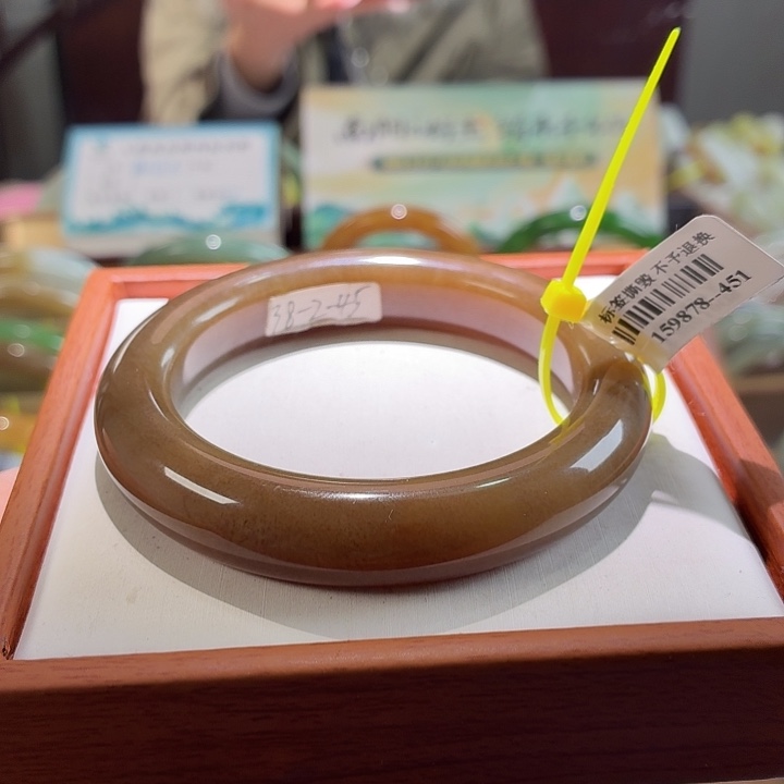 和田玉未镶嵌手镯56/57