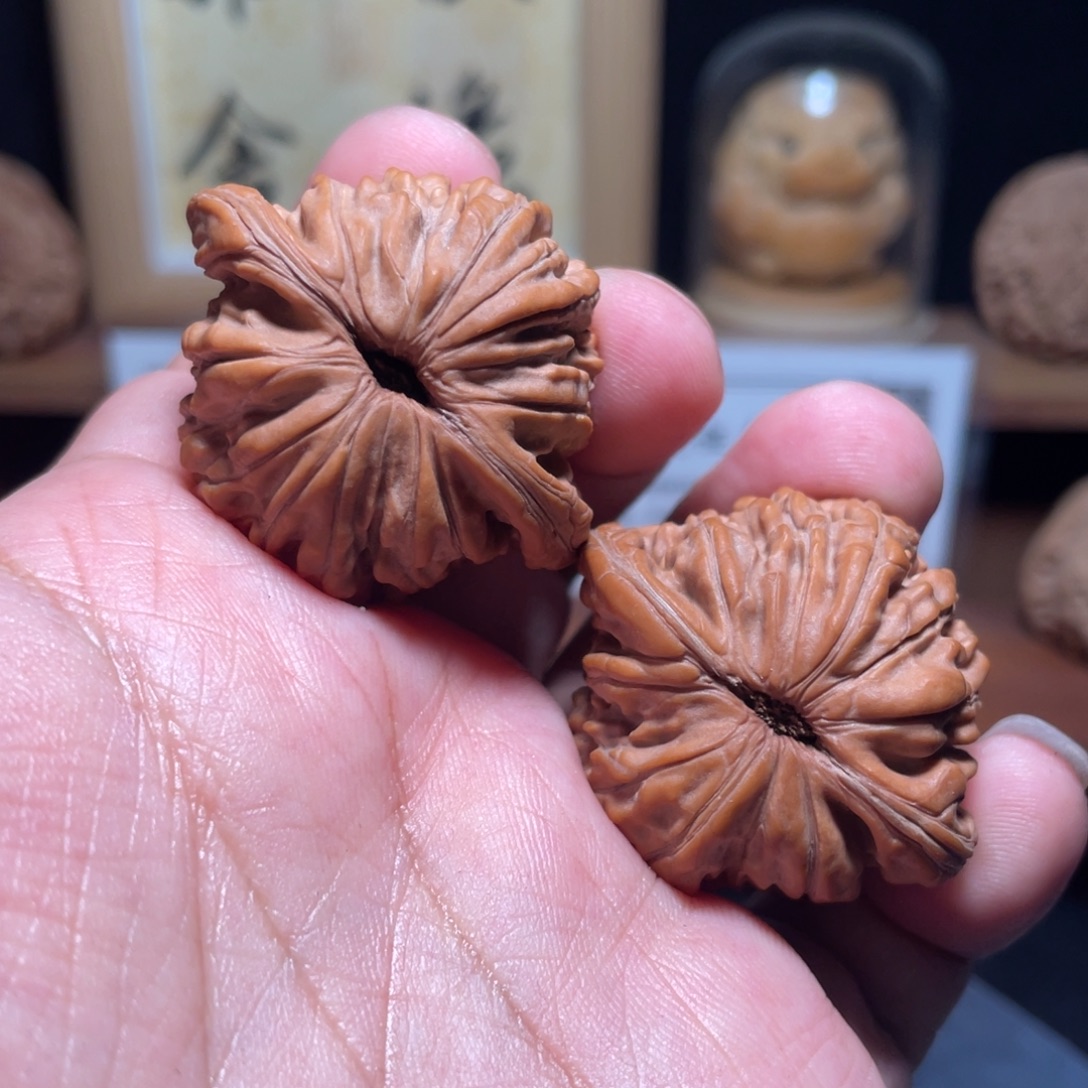 守***新把件文玩核桃汉高楼39尺