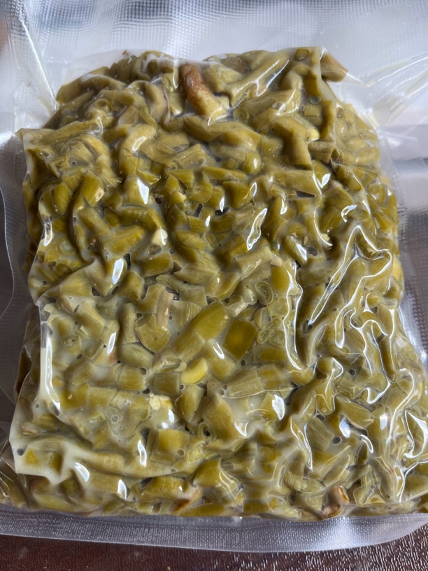 农家自制酒糟酸豆角，零添加。纯天然绿色食品