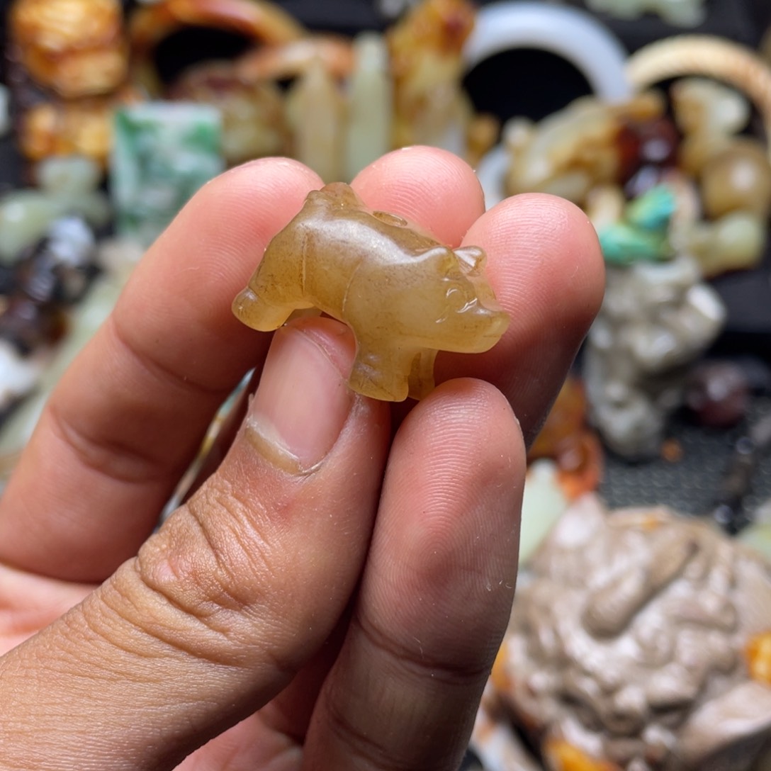 和田玉（糖玉）挂件未镶嵌