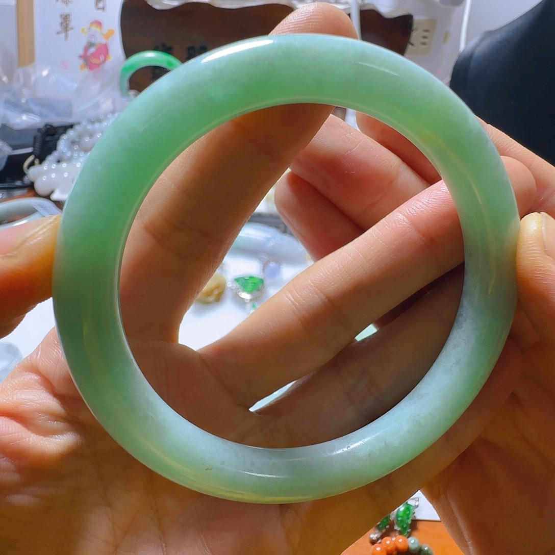 翡翠未镶嵌手镯翡翠2200