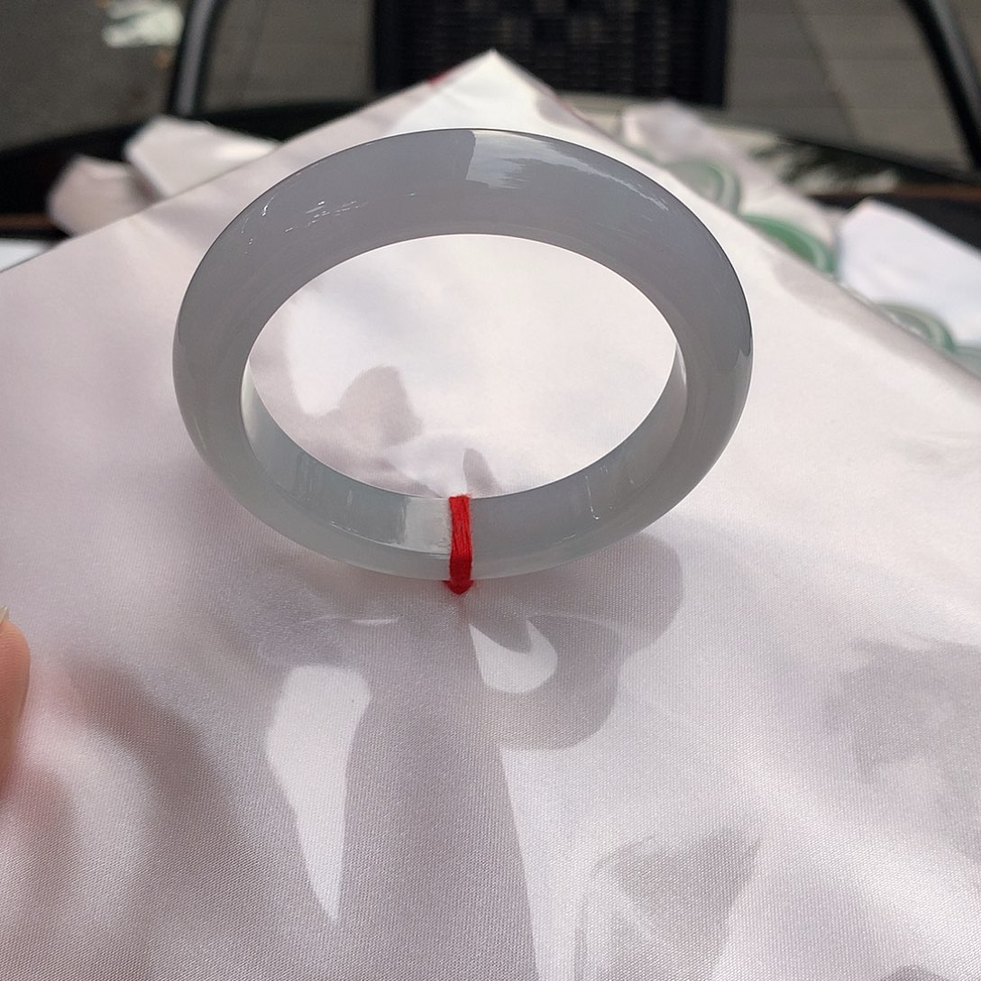 翡翠未镶嵌手镯看货价