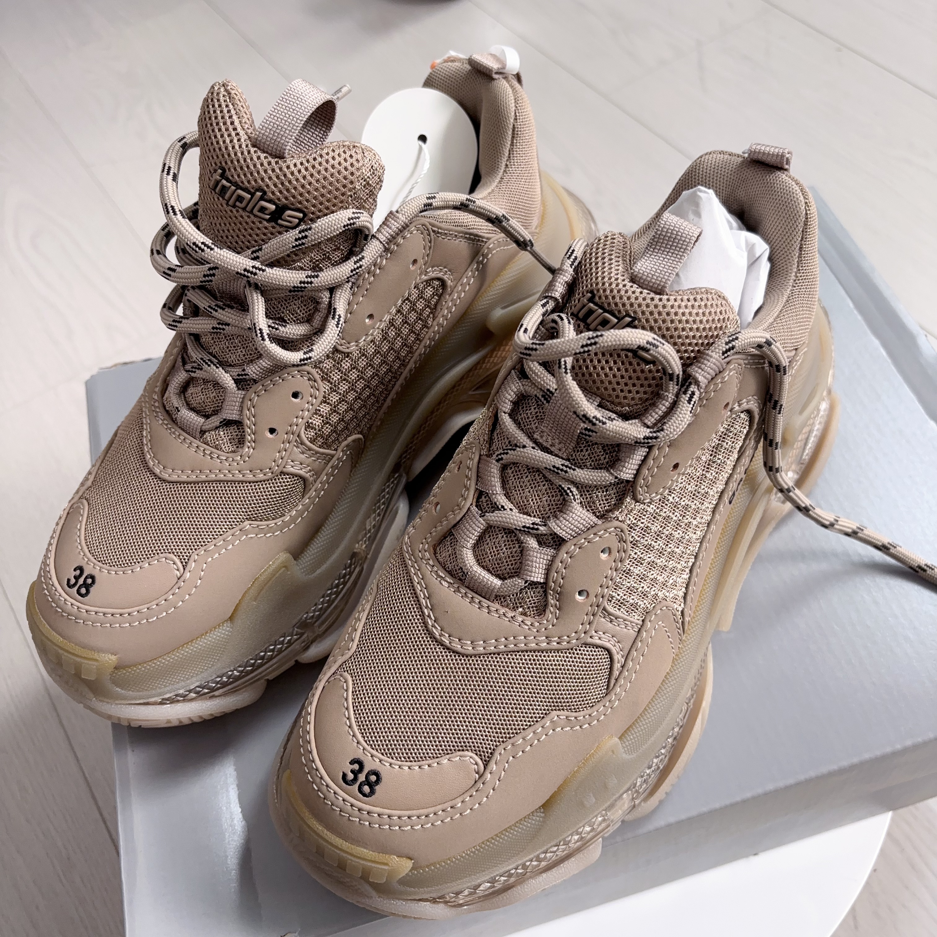 95新 Balenciaga/巴黎世家 巴黎世家老爹鞋38码/ 251120ZJMVQ08