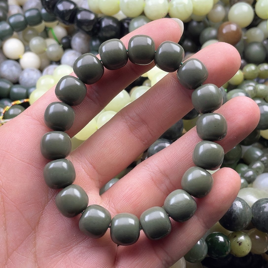 和田玉手串未镶嵌