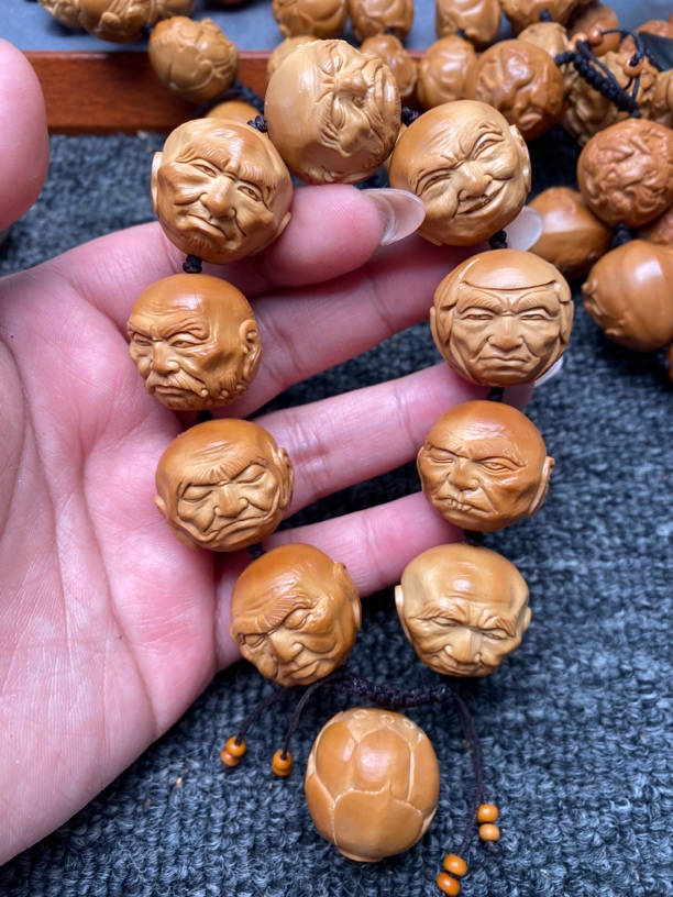 橄榄核手工雕刻精品水晶核大牛十八罗汉全品无暇