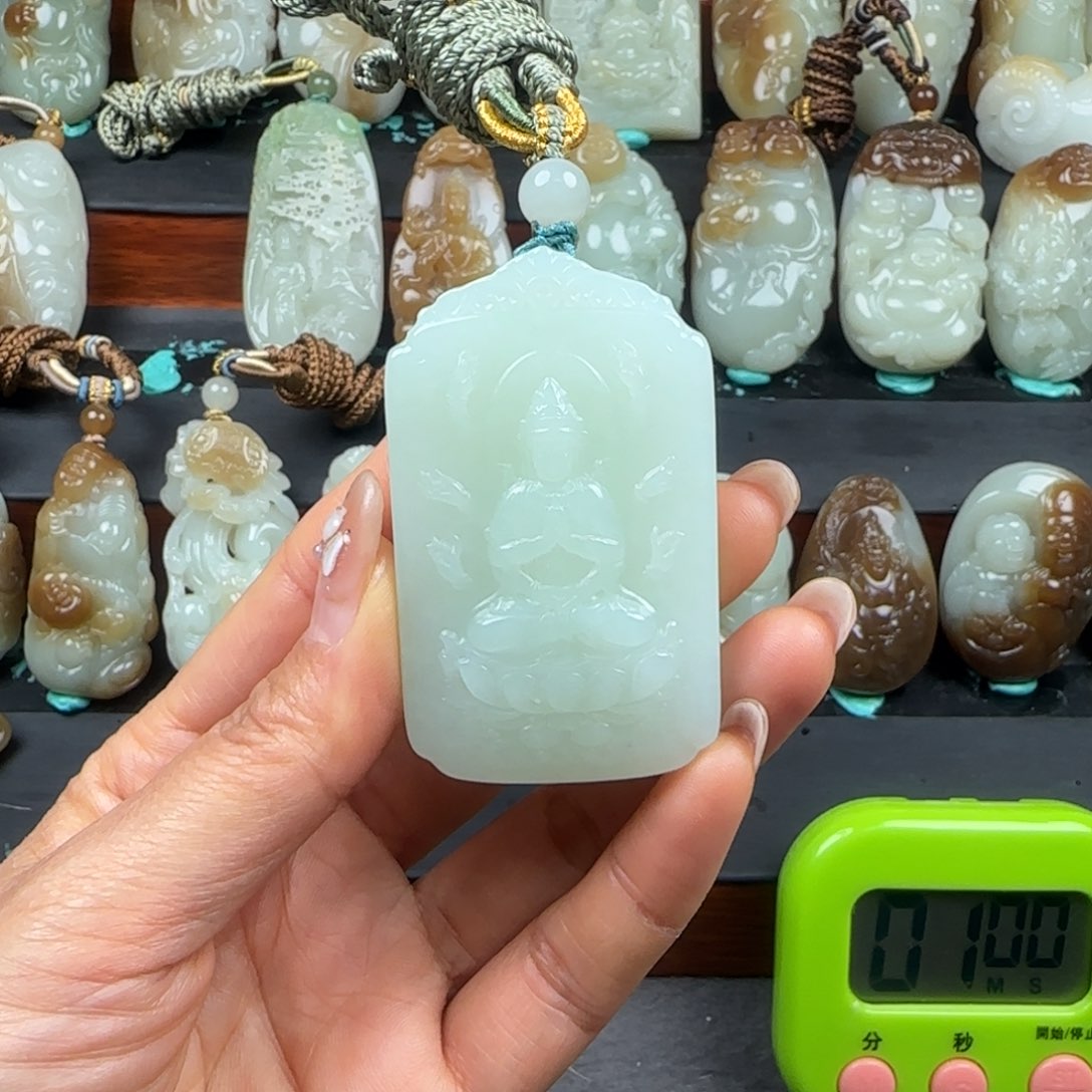 和田玉挂件未镶嵌随**流