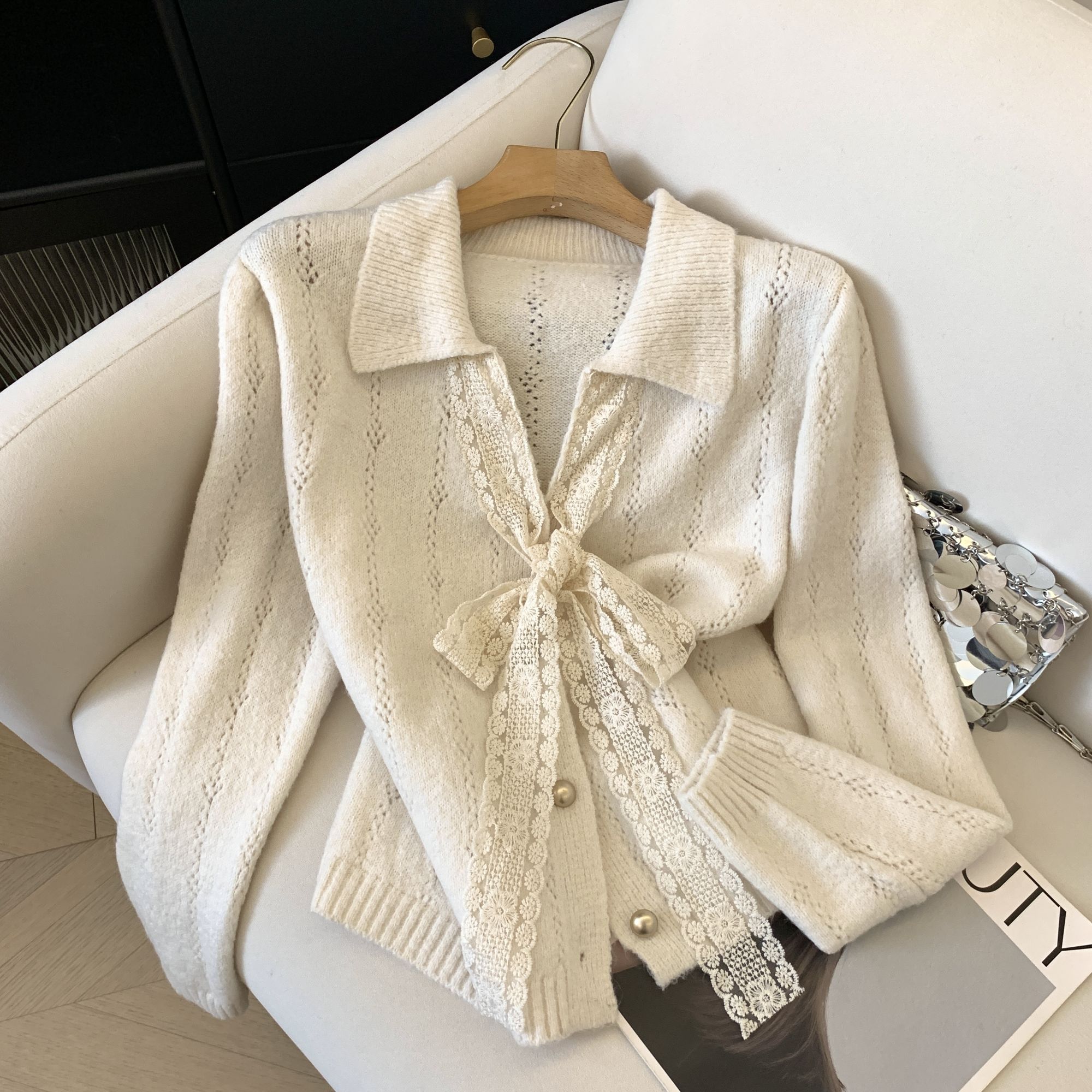 法式蕾丝系带蝴蝶结毛衣女秋冬款软糯马海毛针织开衫别致镂空上衣