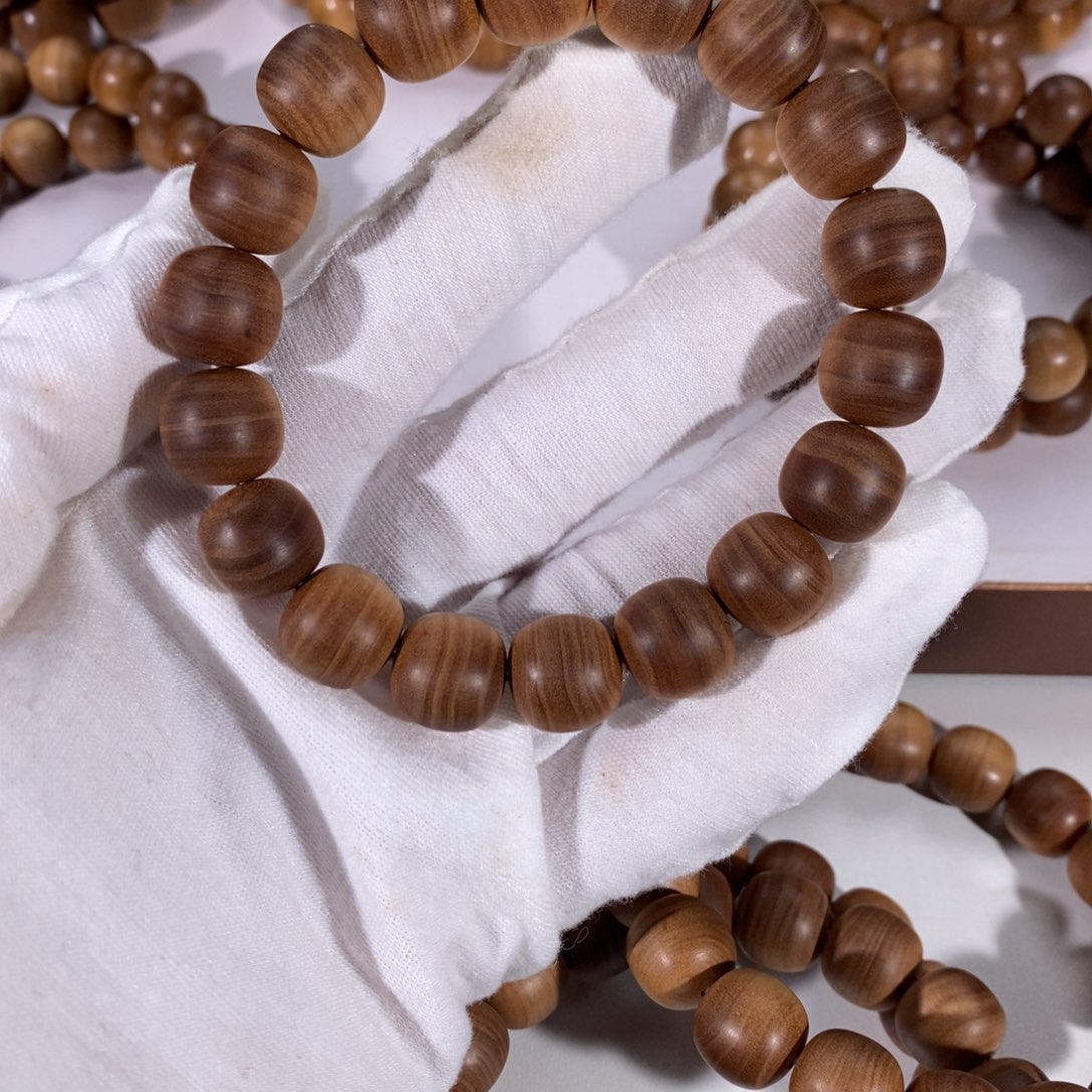 墨***年檀香木无事牌横纹黑肉老料11*12大福利