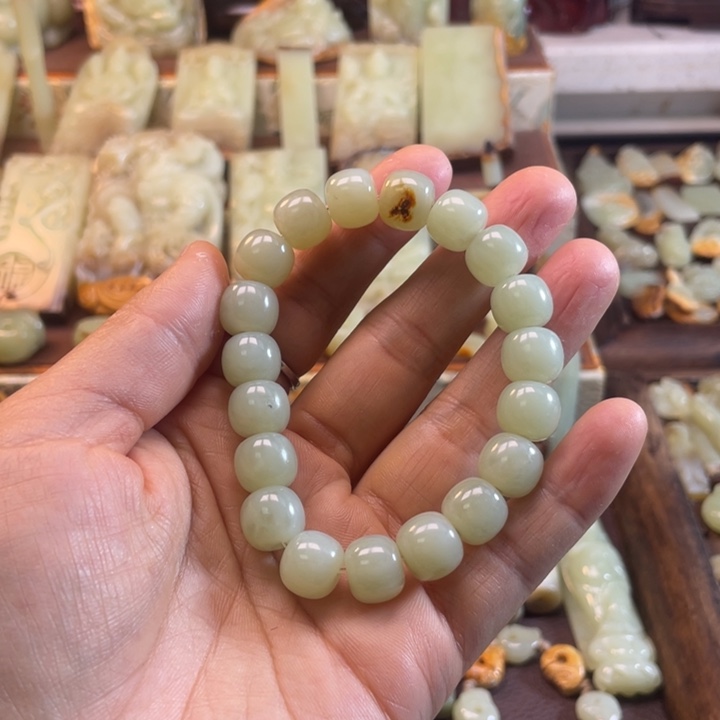 岫岩河磨玉（透闪石质玉）未镶嵌颈饰