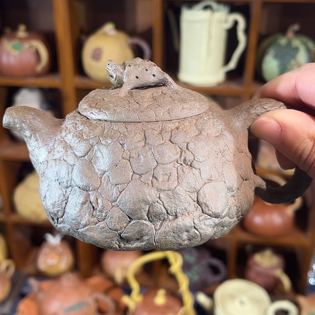 紫砂茶杯柴烧金蟾