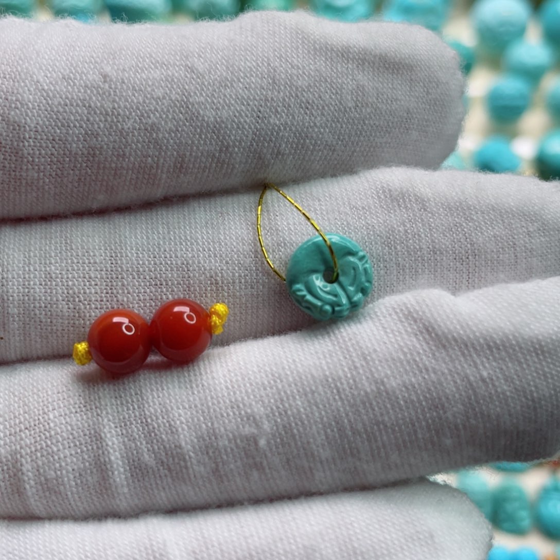 南红玛瑙颈饰未镶嵌