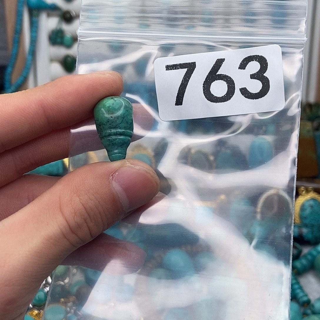 陈***学粉丝专享创意饰品