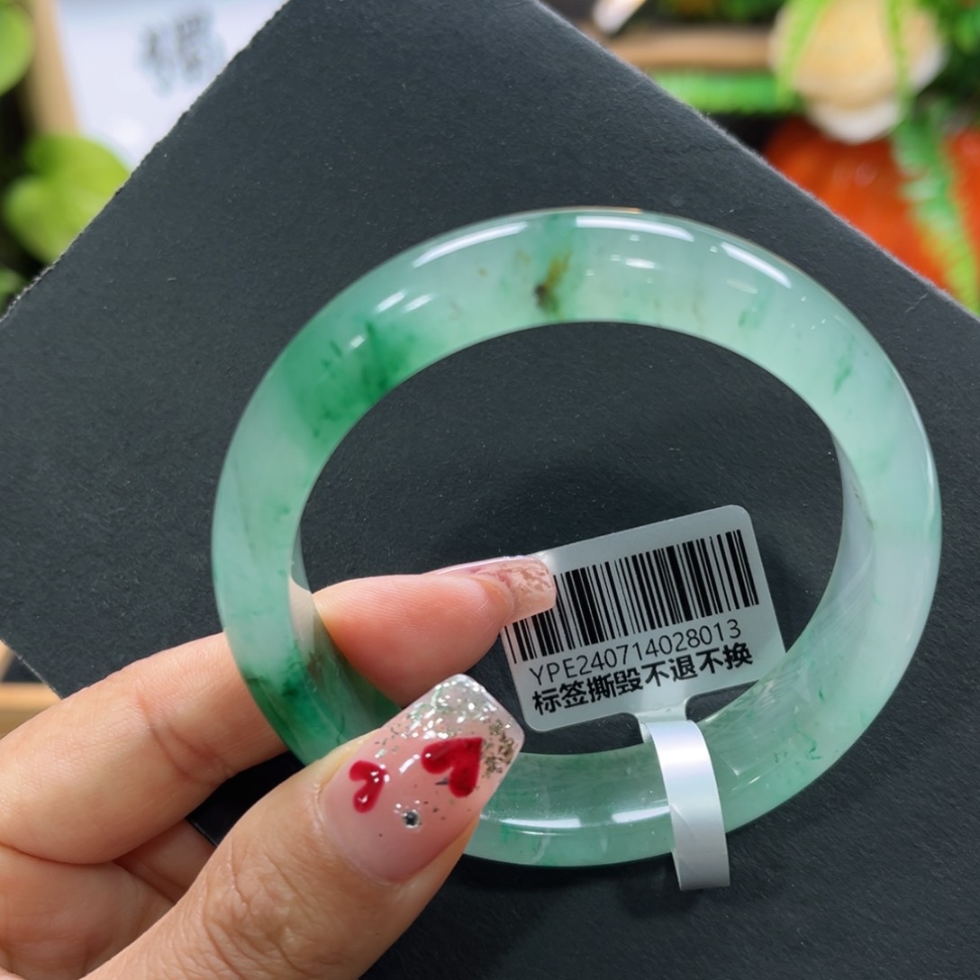 石英质玉手镯未镶嵌➕周周55.2