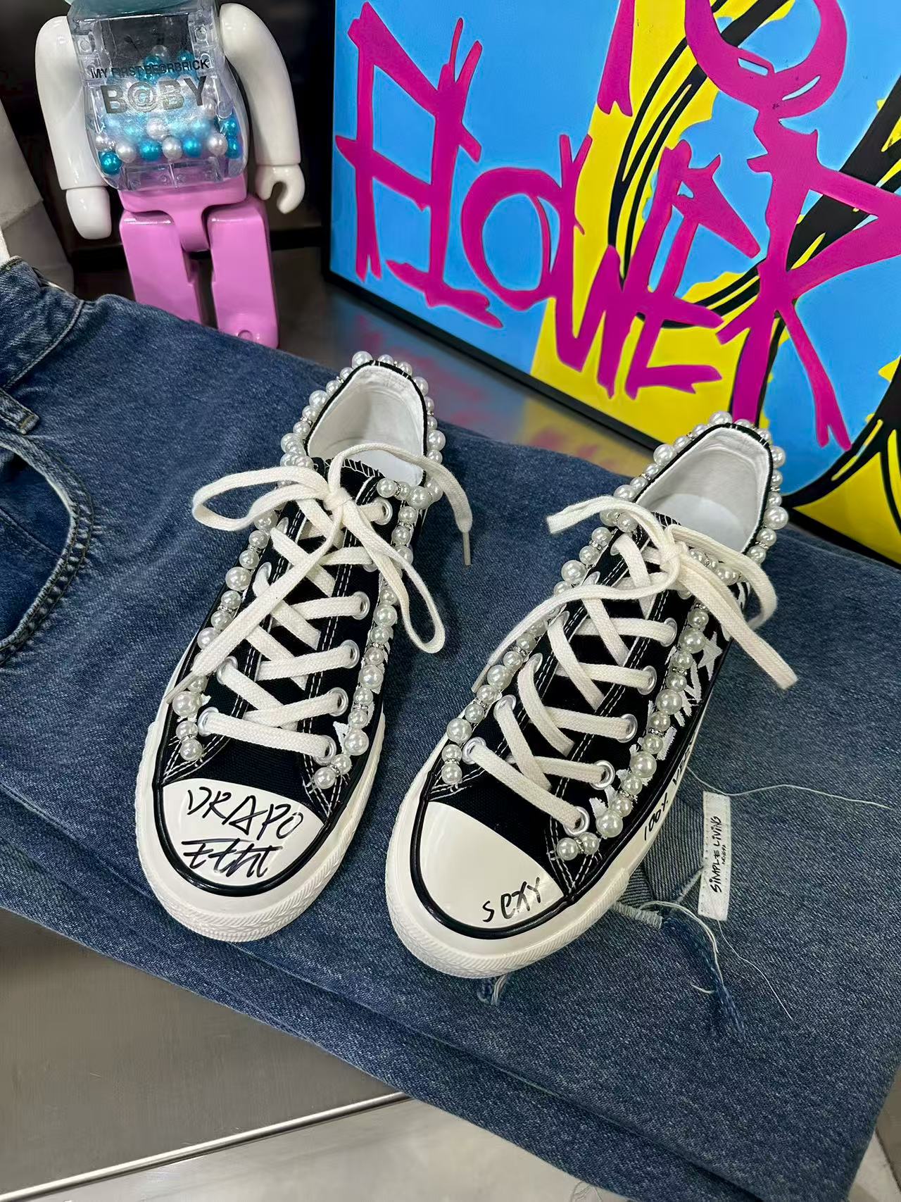 新款原创手绘字母AB款重工串珠低帮帆布鞋个性潮鞋女款圆头透气