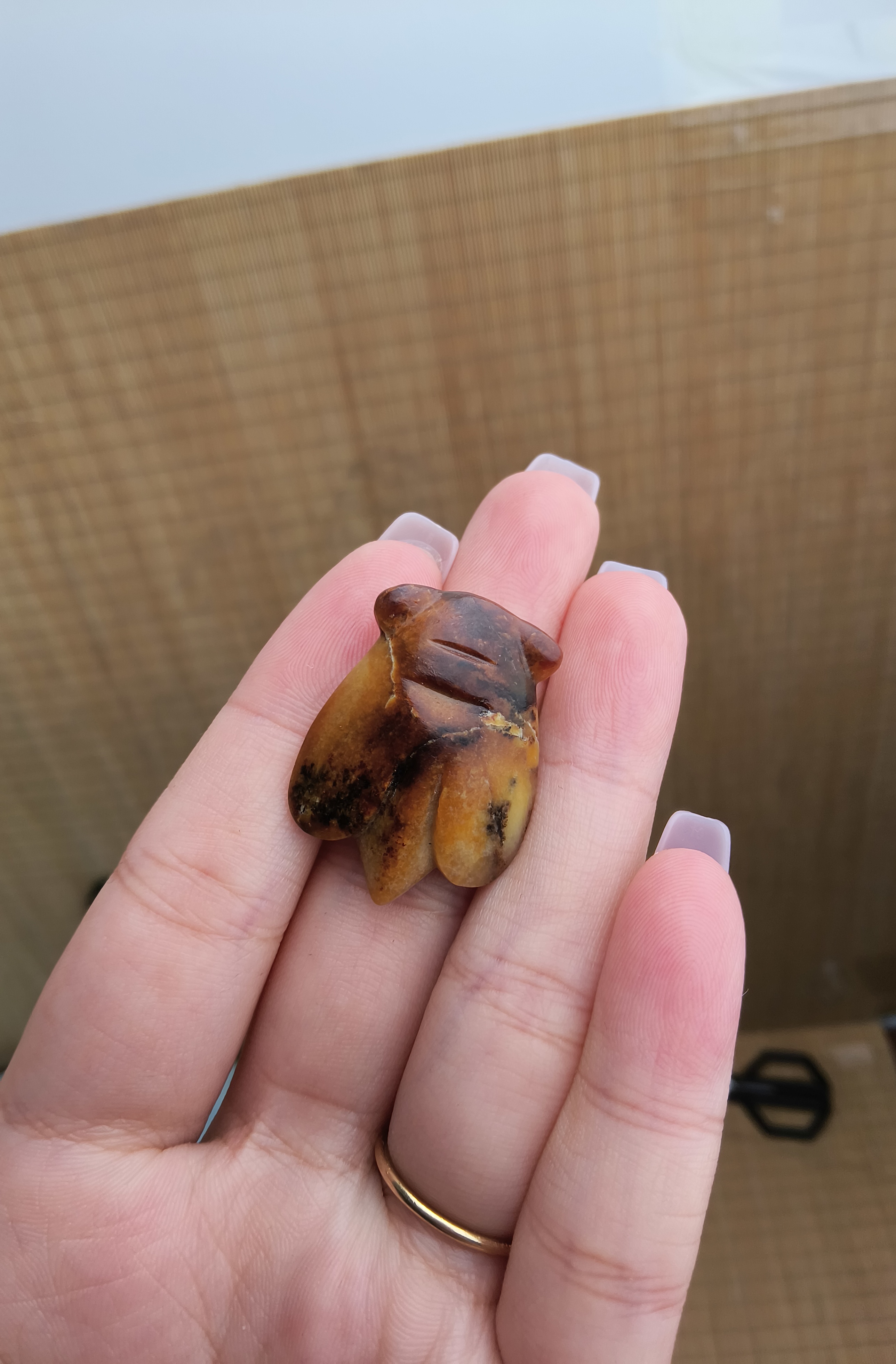 和田玉玉蝉沁色好
