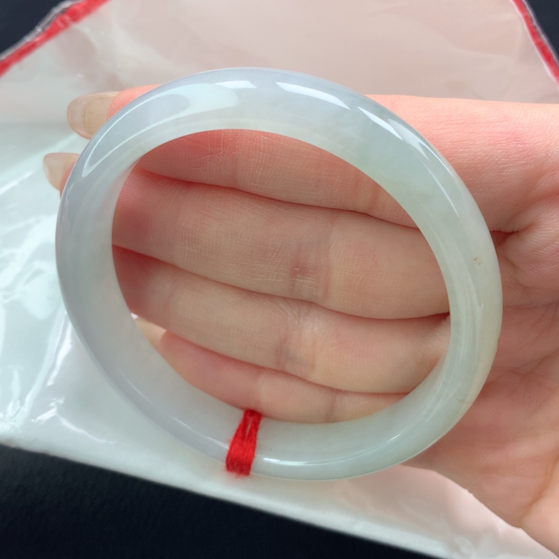 翡翠未镶嵌手镯（4号）