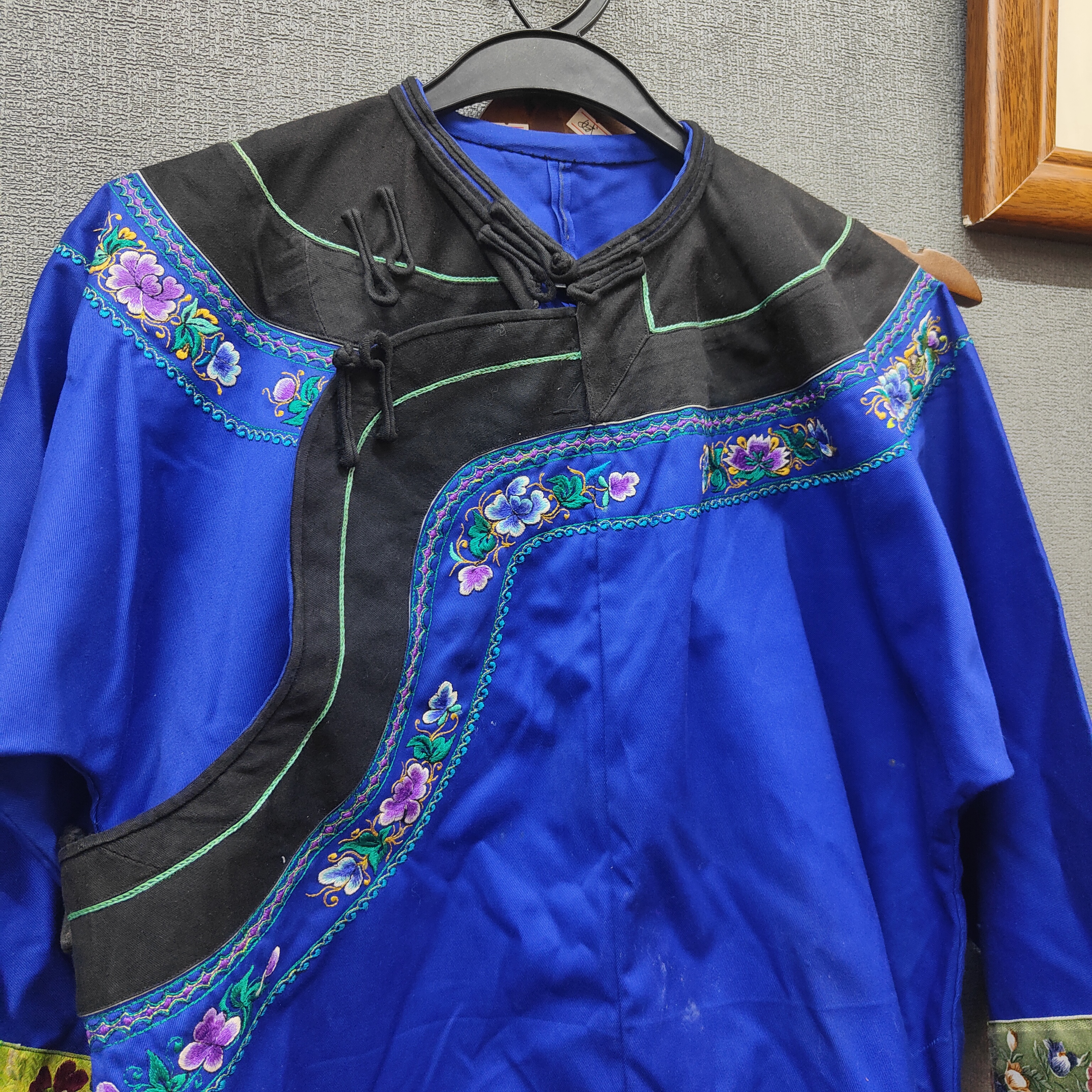 网红苗族长袖外套民族服装民族风女士新疆舞服装立领连衣裙
