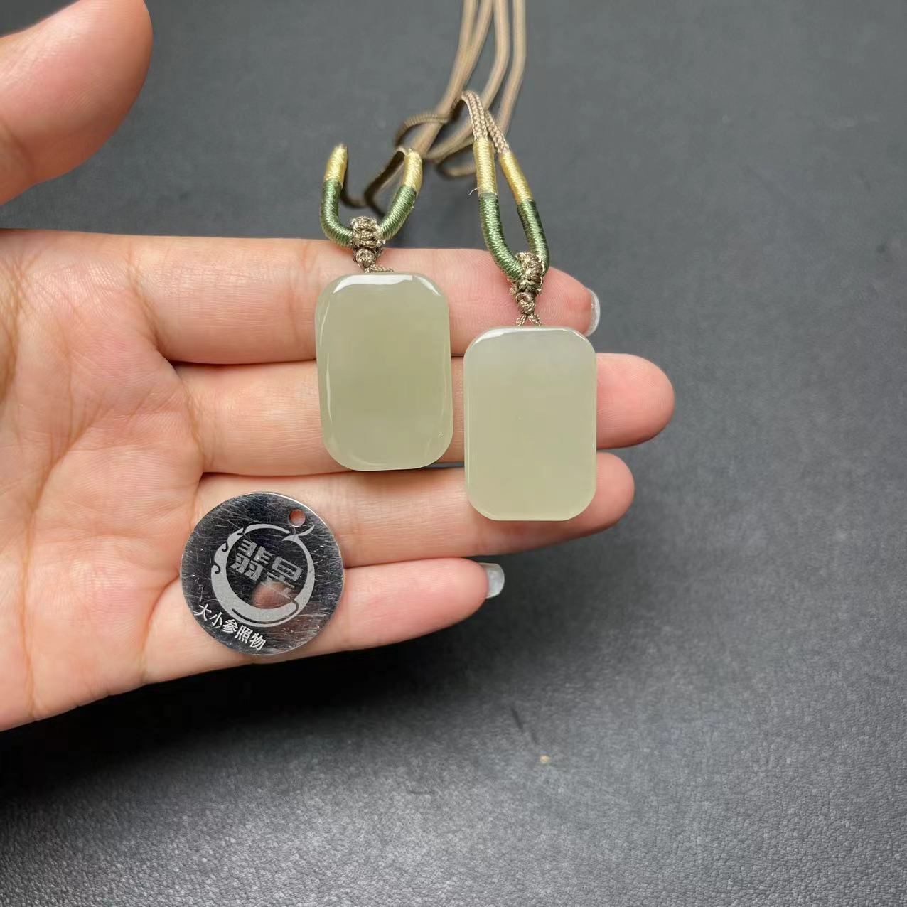 35554T08-3B6-528-和田玉吊坠绑绳-多样性发其一