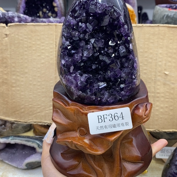 水晶大型摆件（非配饰）未镶嵌