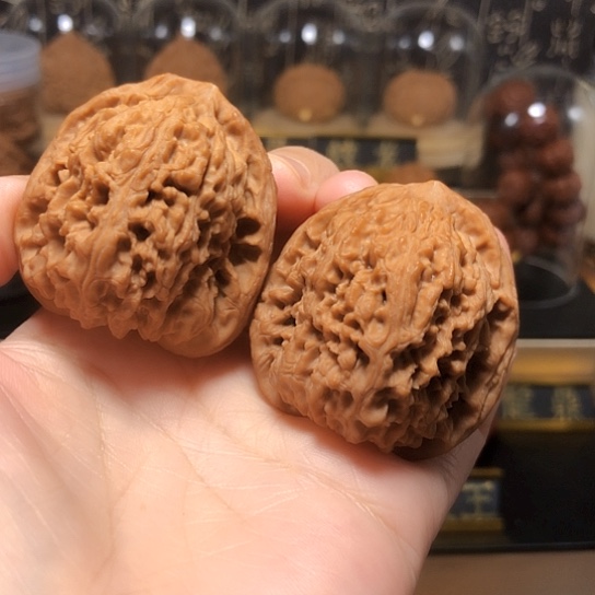 全品：高炮南疆石