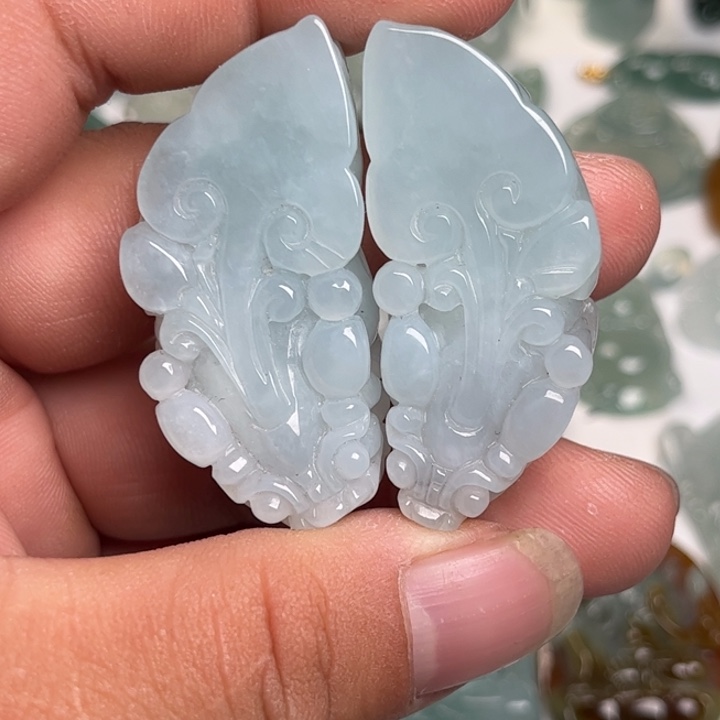 翡翠未镶嵌颈饰貔貅