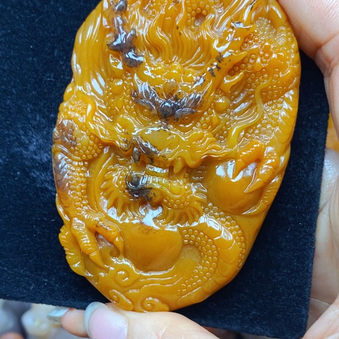 未镶嵌石英质玉（黄龙玉）吊坠(不含链)