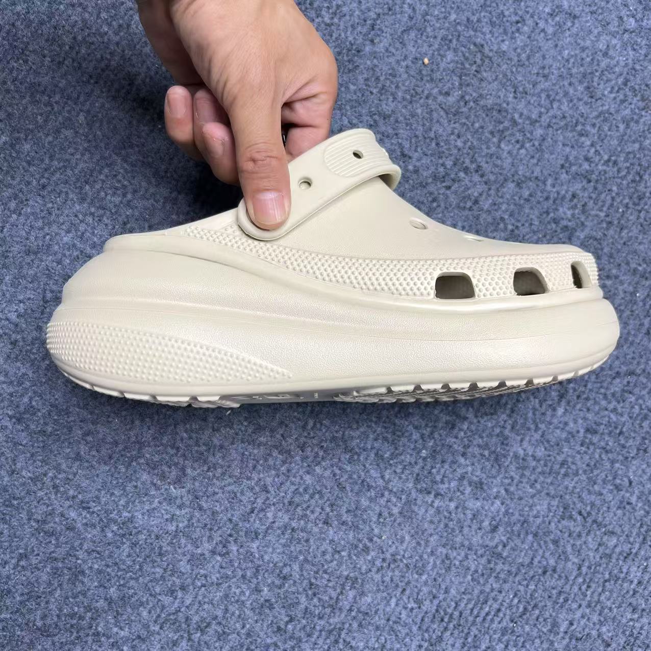 【泡芙】【2 】2025年女鞋洞洞鞋夏天时尚休闲百搭