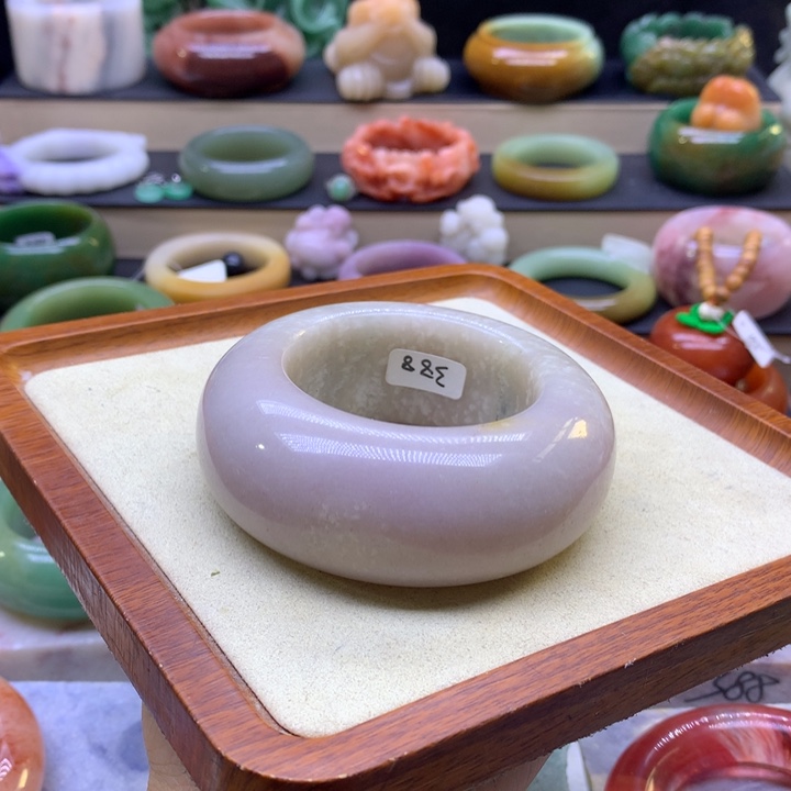 石英岩玉未镶嵌13468975444