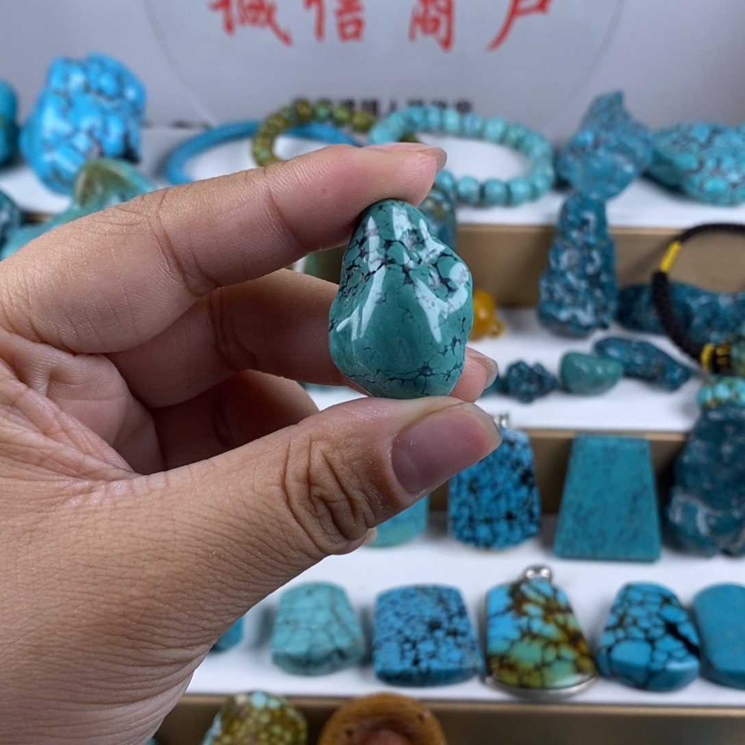 高瓷精品老油绿水草纹随型c