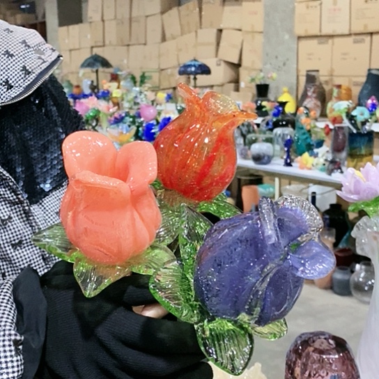 琉璃花瓶高45厘米宽8厘米