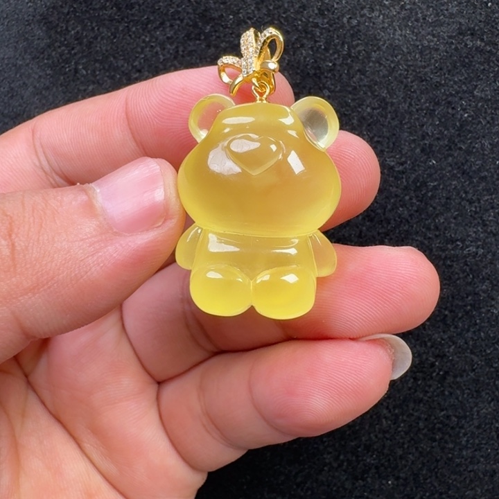 蜜蜡未镶嵌珠宝奇石