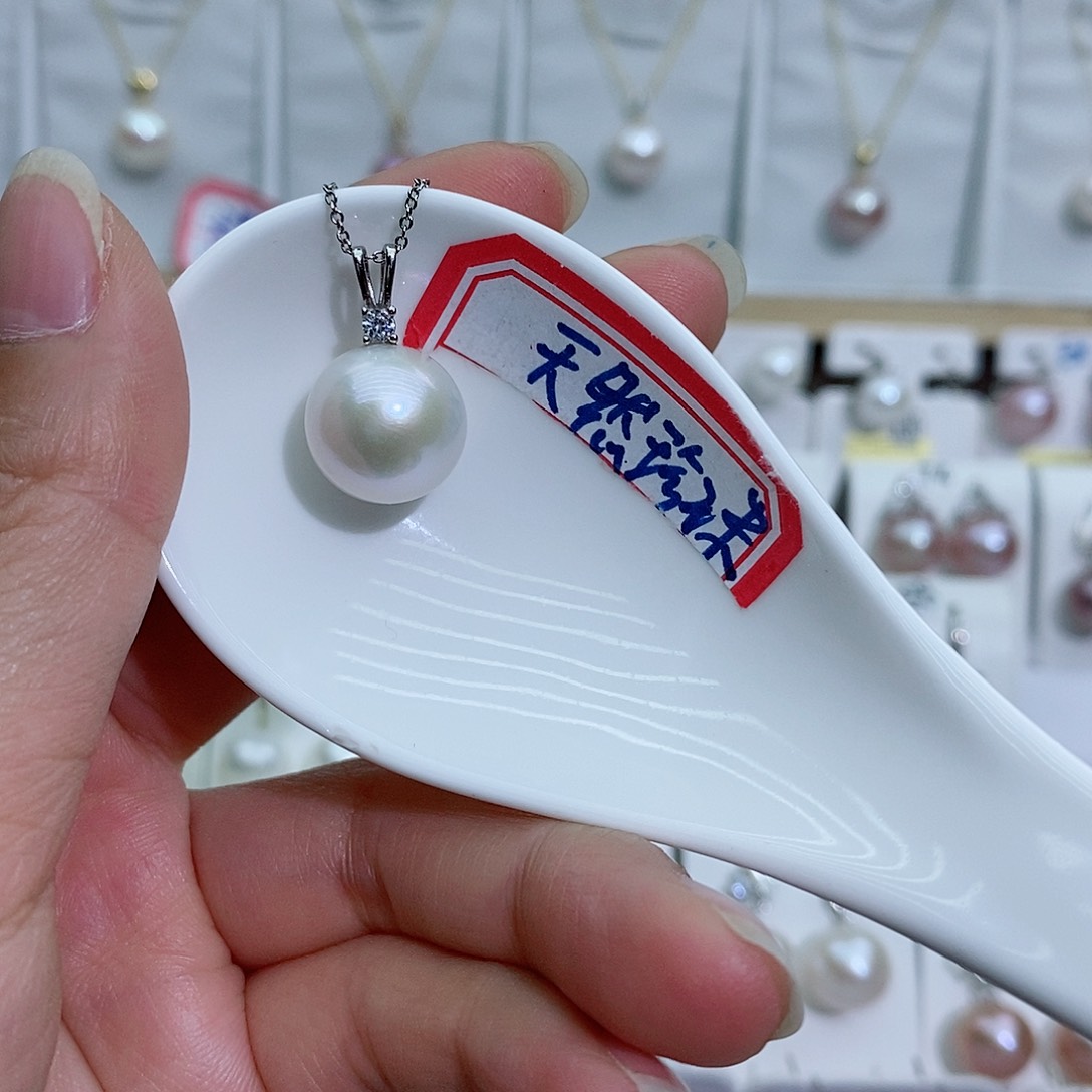 淡水珍珠银S925镶嵌吊坠(赠链)