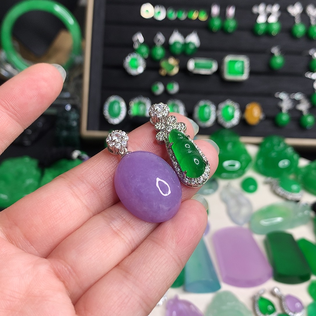 一***辰翡翠未镶嵌颈饰优化736