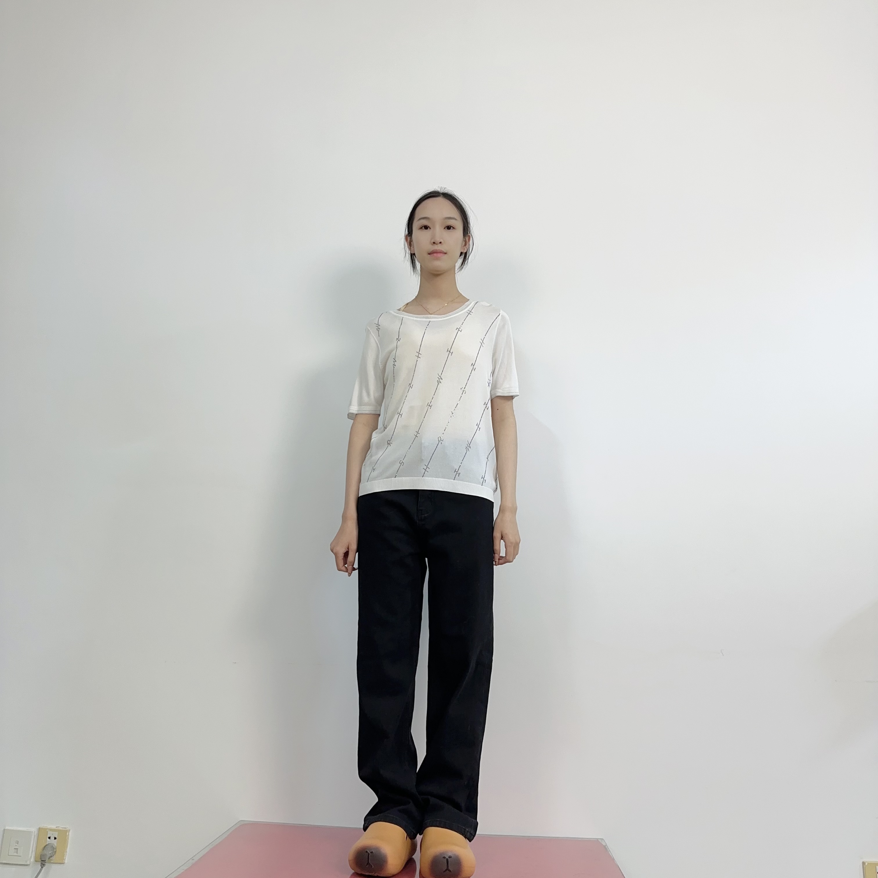 品牌尾单女装清仓上衣