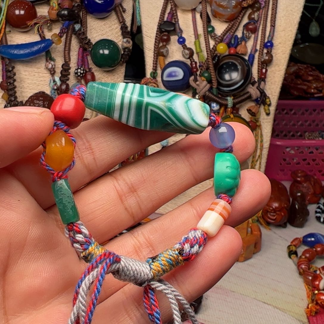 玛瑙/玉髓颈饰未镶嵌