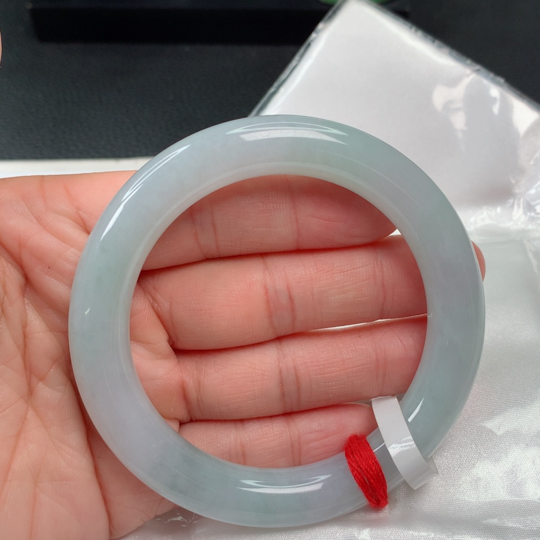 翡翠手镯未镶嵌，，，，，，