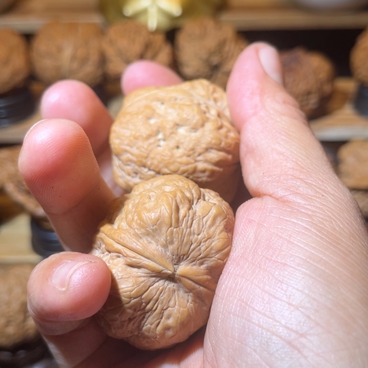 顾***d吊坠文玩核桃滇西79