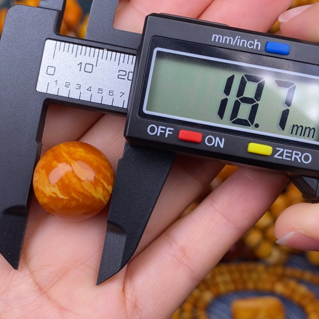 蜜蜡裸石未镶嵌蜜蜡