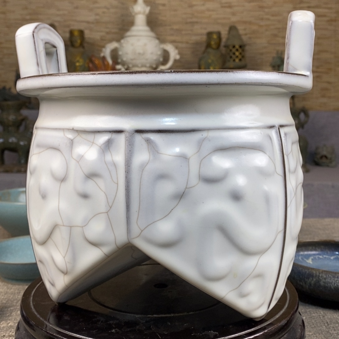 摆件牧*陶瓷艺术家的作品