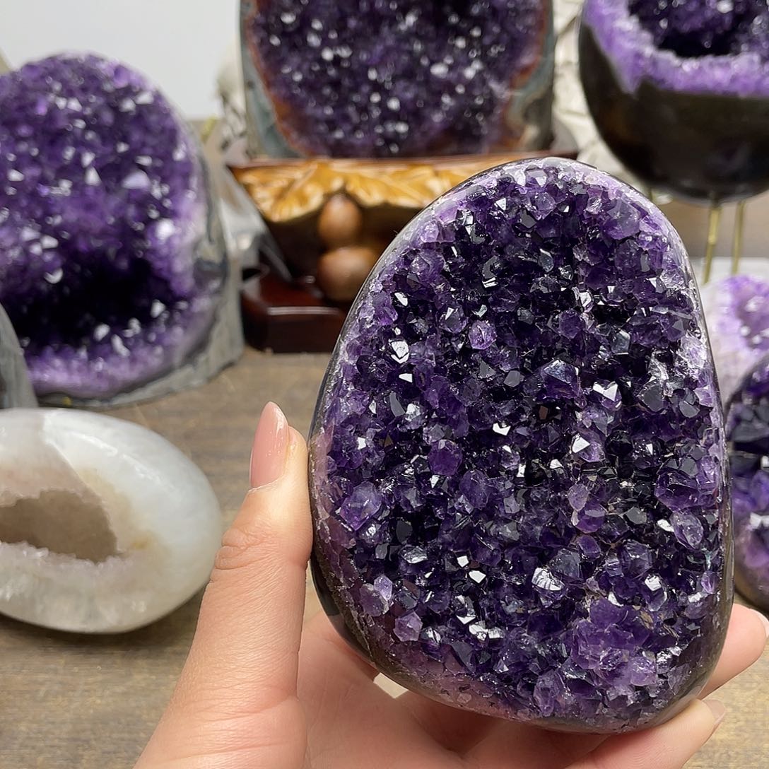 依***好未镶嵌大型摆件（非配饰）紫晶