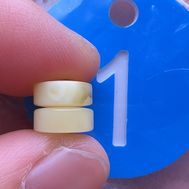 蜜蜡裸石未镶嵌8.m m