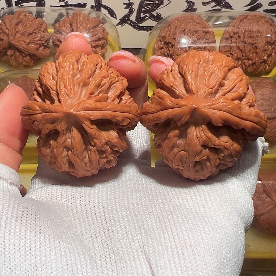 吊坠文玩核桃46全品红锦鲤